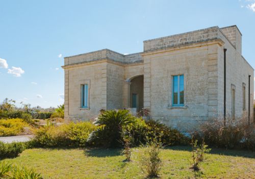xr:d:DAFRkVK7htE:54,j:3148501738,t:23042108