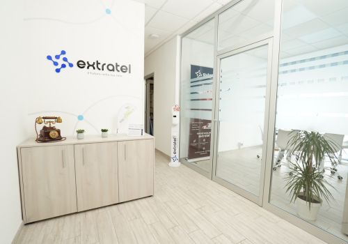 extratel-2
